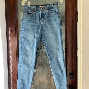 Levi’s Wedgie Icon Jeans 26